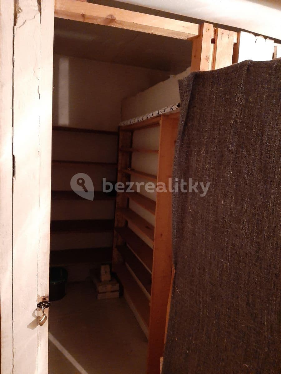 Pronájem bytu Garsoniéra 30 m², Libušino údolí, Brno, Jihomoravský kraj Pronájem bytu Garsoniéra 30 m², Libušino údolí, Brno, Jihomoravský kraj
