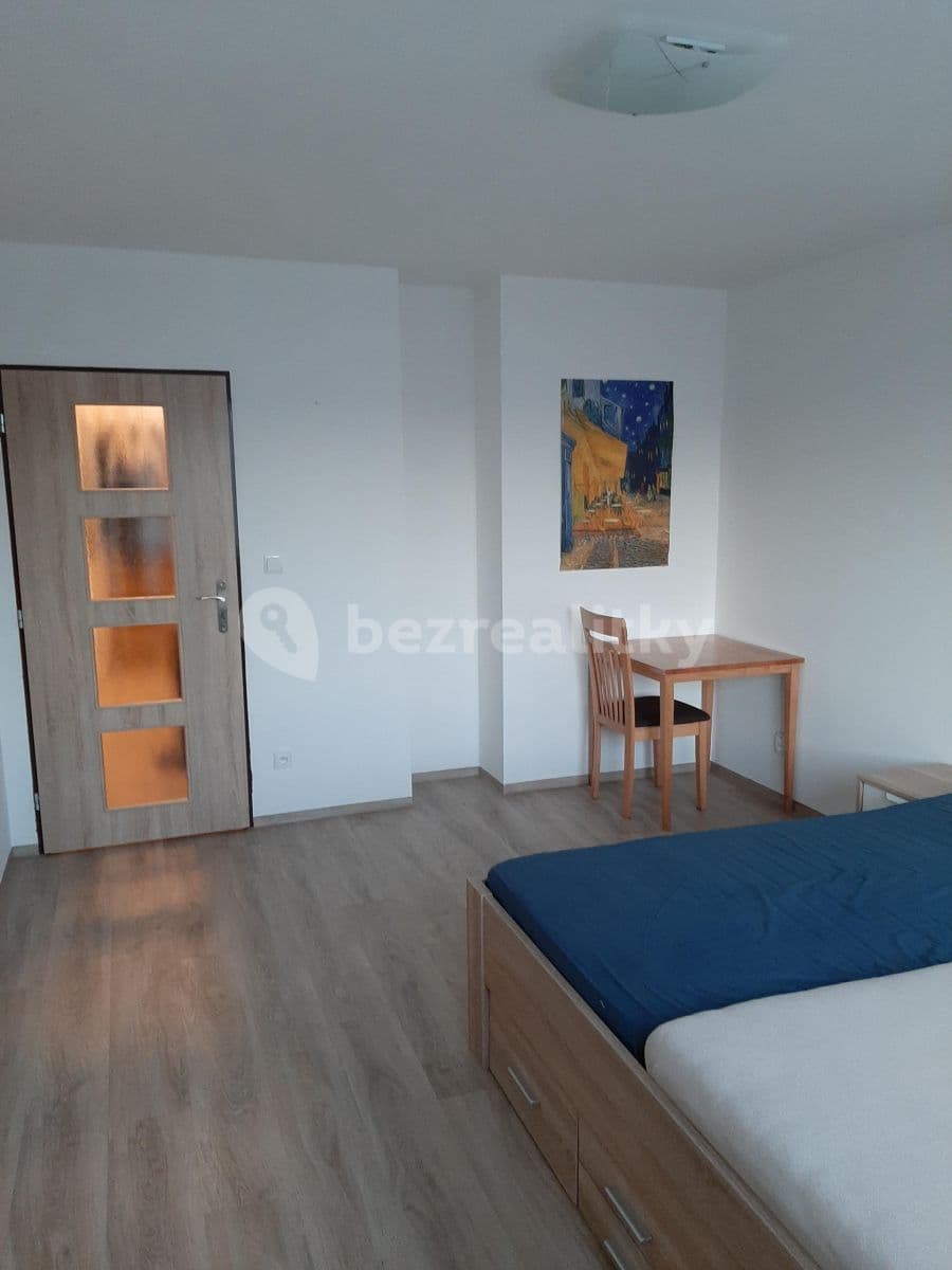 Pronájem bytu Garsoniéra 30 m², Libušino údolí, Brno, Jihomoravský kraj Pronájem bytu Garsoniéra 30 m², Libušino údolí, Brno, Jihomoravský kraj