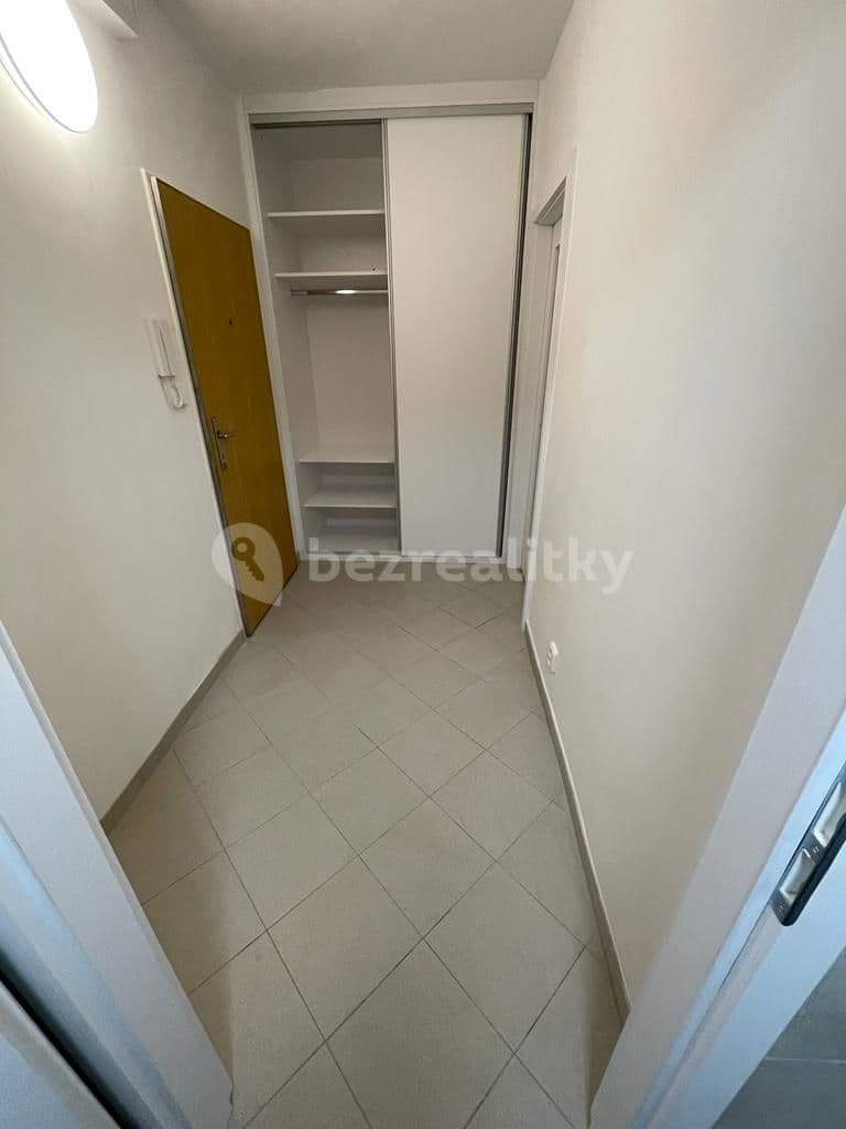 Pronájem bytu 1+1 37 m², Hurbanova, Praha, Praha Pronájem bytu 1+1 37 m², Hurbanova, Praha, Praha