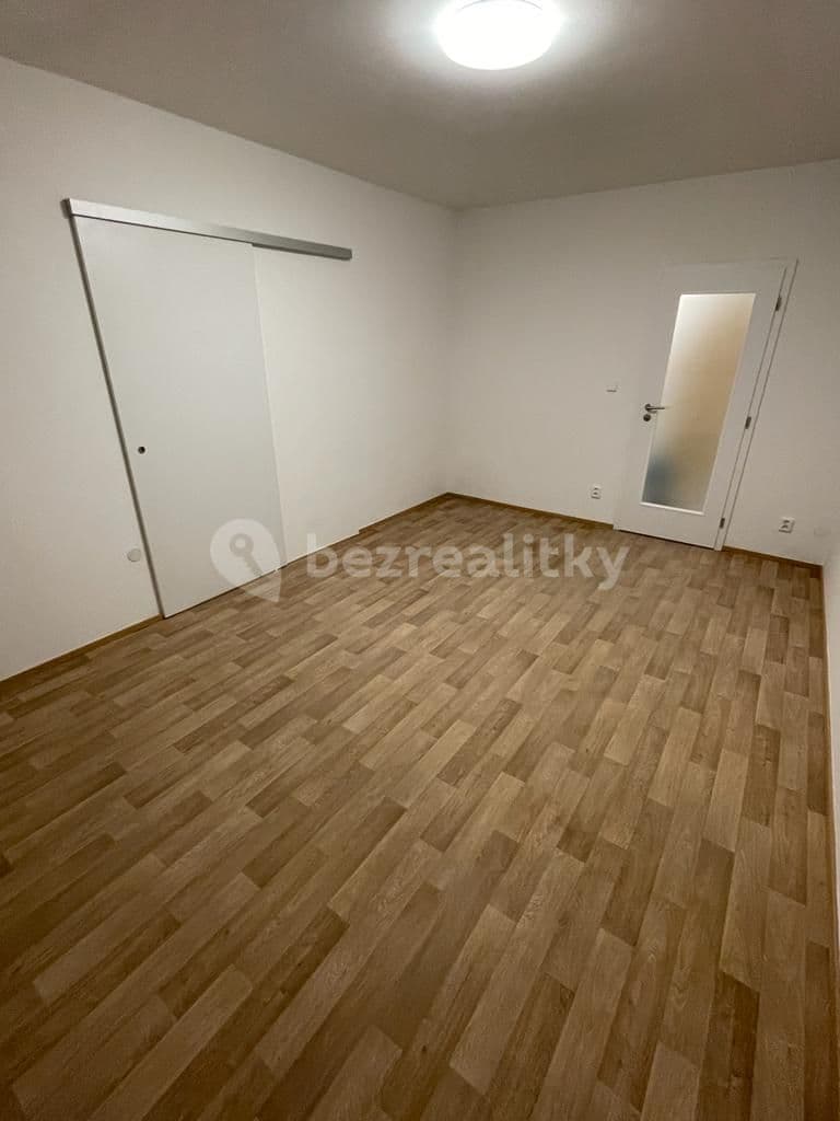Pronájem bytu 1+1 37 m², Hurbanova, Praha, Praha Pronájem bytu 1+1 37 m², Hurbanova, Praha, Praha