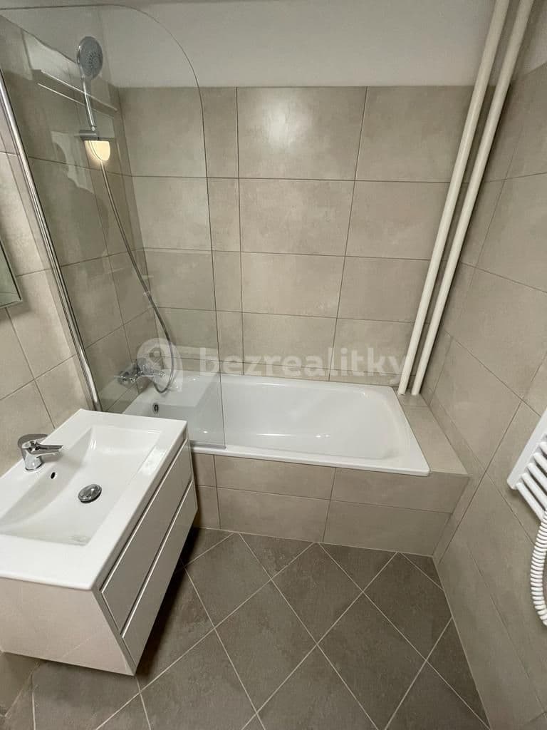 Pronájem bytu 1+1 37 m², Hurbanova, Praha, Praha Pronájem bytu 1+1 37 m², Hurbanova, Praha, Praha