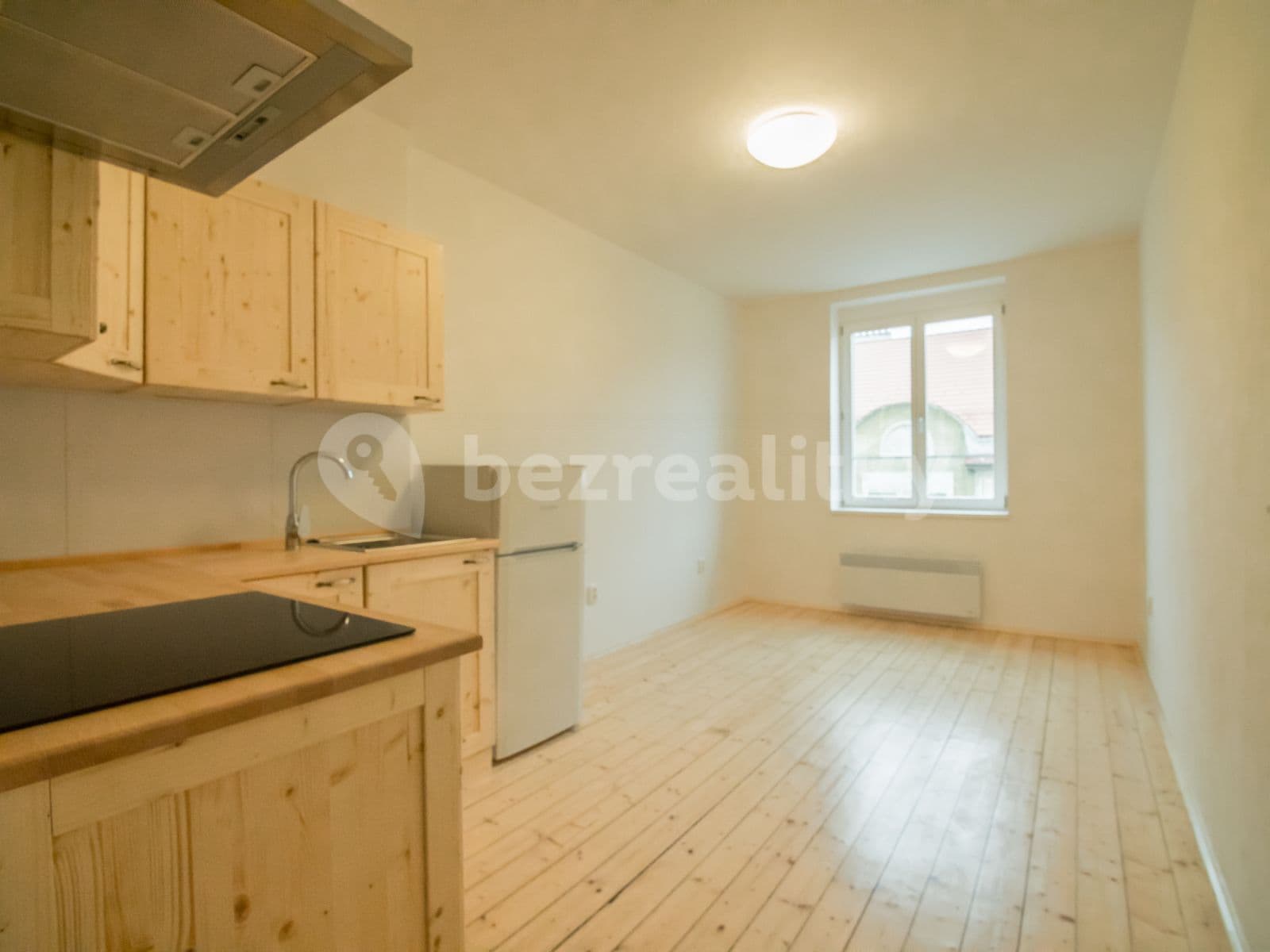 Pronájem bytu 2+kk 50 m², U Křížku, Praha, Praha Pronájem bytu 2+kk 50 m², U Křížku, Praha, Praha
