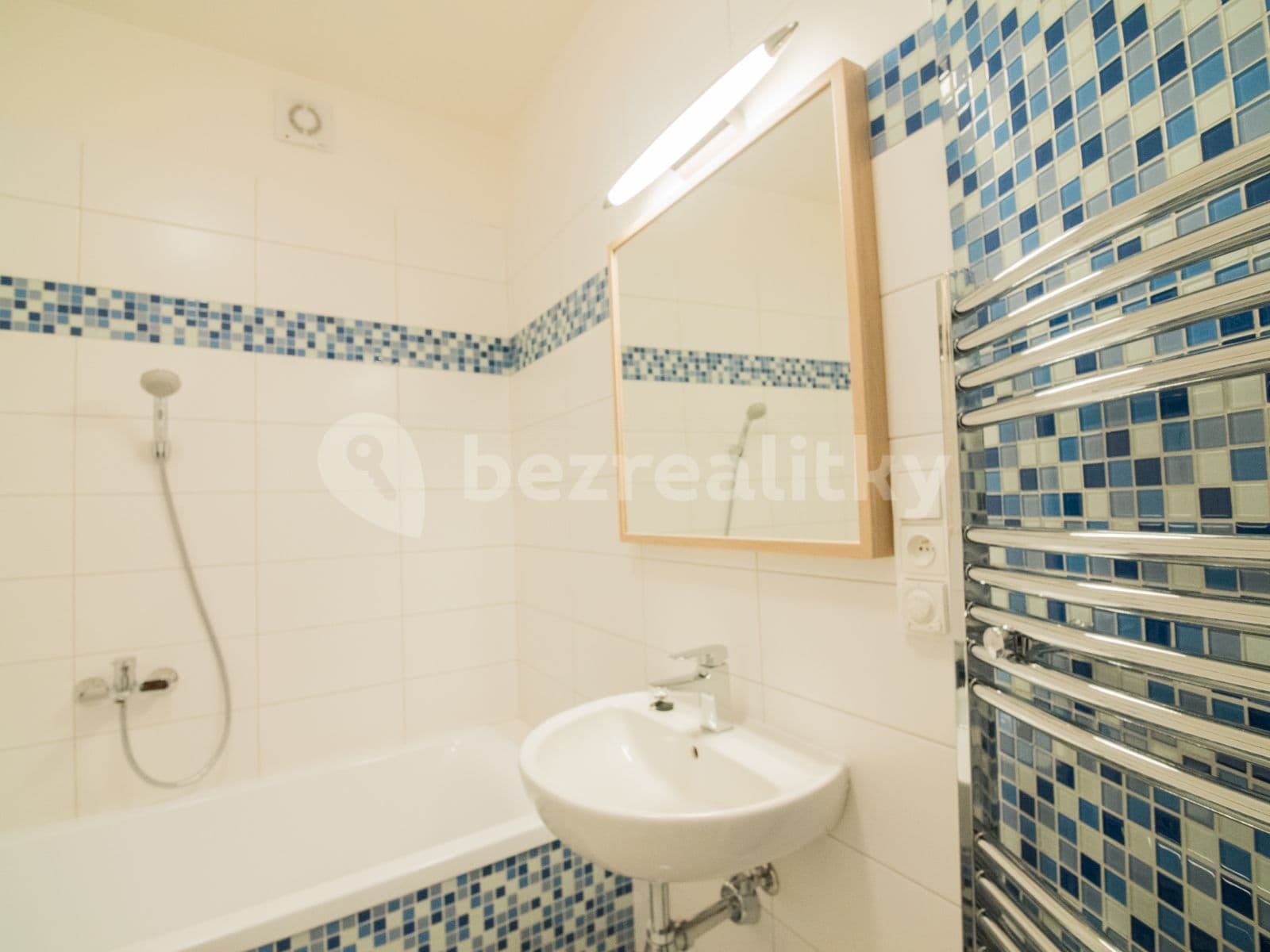 Pronájem bytu 2+kk 50 m², U Křížku, Praha, Praha Pronájem bytu 2+kk 50 m², U Křížku, Praha, Praha