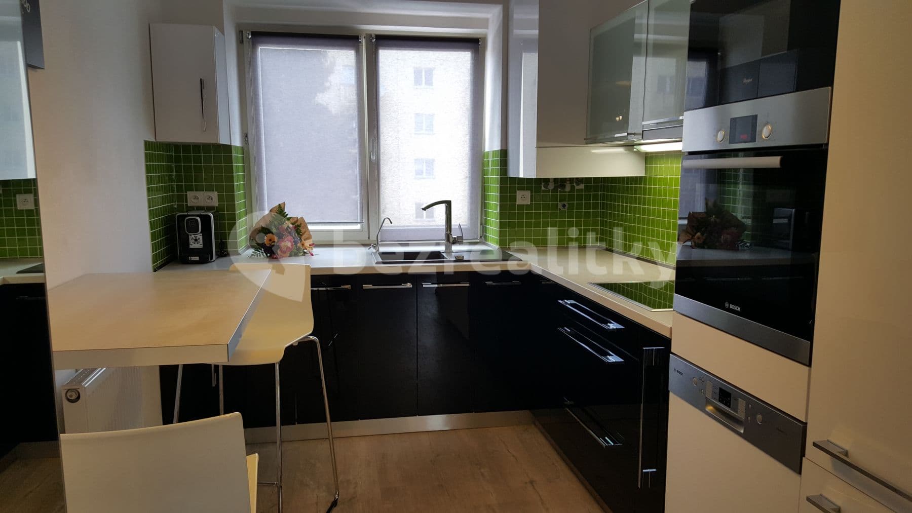 Pronájem bytu 3+1 75 m², Labská kotlina, Hradec Králové, Královéhradecký kraj Pronájem bytu 3+1 75 m², Labská kotlina, Hradec Králové, Královéhradecký kraj