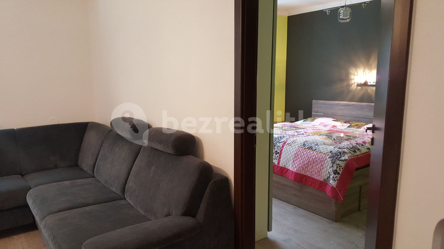 Pronájem bytu 3+1 75 m², Labská kotlina, Hradec Králové, Královéhradecký kraj Pronájem bytu 3+1 75 m², Labská kotlina, Hradec Králové, Královéhradecký kraj