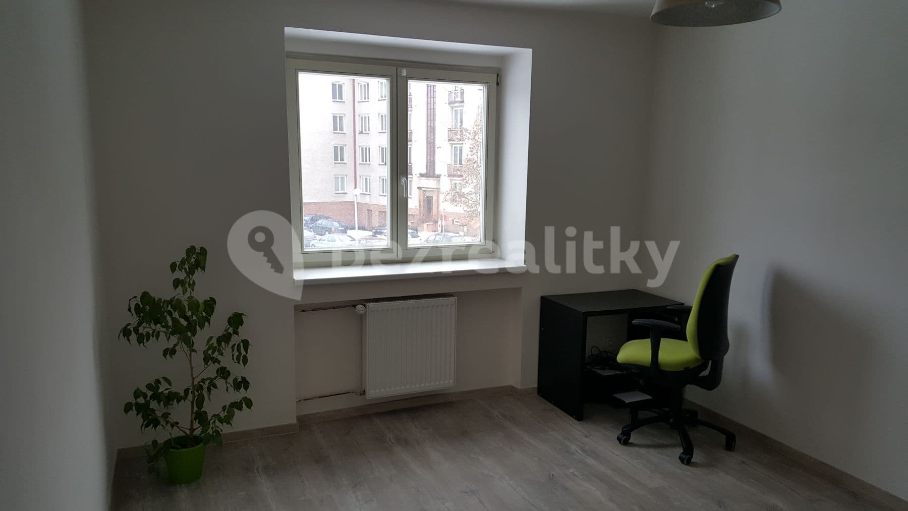 Pronájem bytu 3+1 75 m², Labská kotlina, Hradec Králové, Královéhradecký kraj Pronájem bytu 3+1 75 m², Labská kotlina, Hradec Králové, Královéhradecký kraj