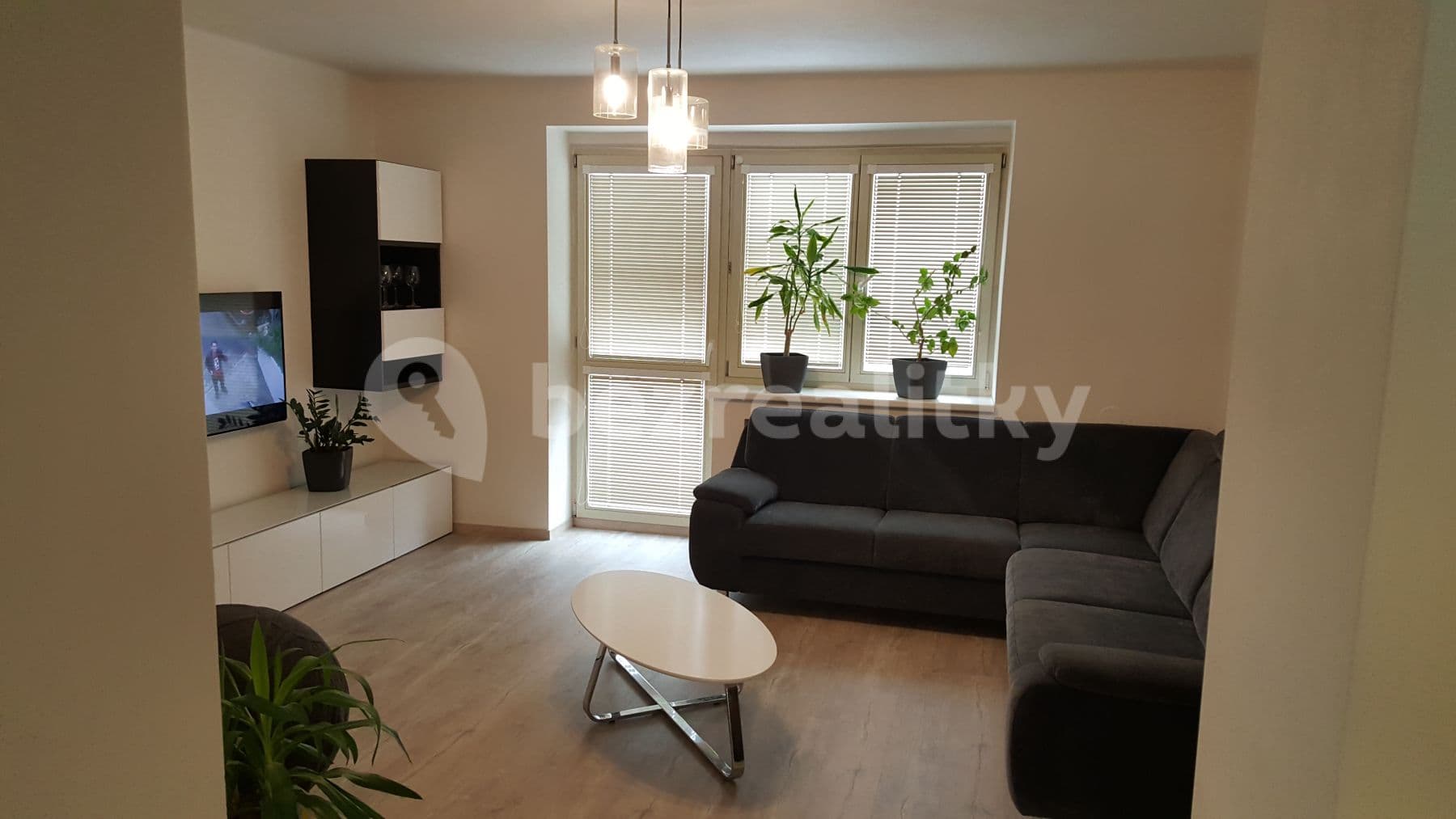 Pronájem bytu 3+1 75 m², Labská kotlina, Hradec Králové, Královéhradecký kraj Pronájem bytu 3+1 75 m², Labská kotlina, Hradec Králové, Královéhradecký kraj