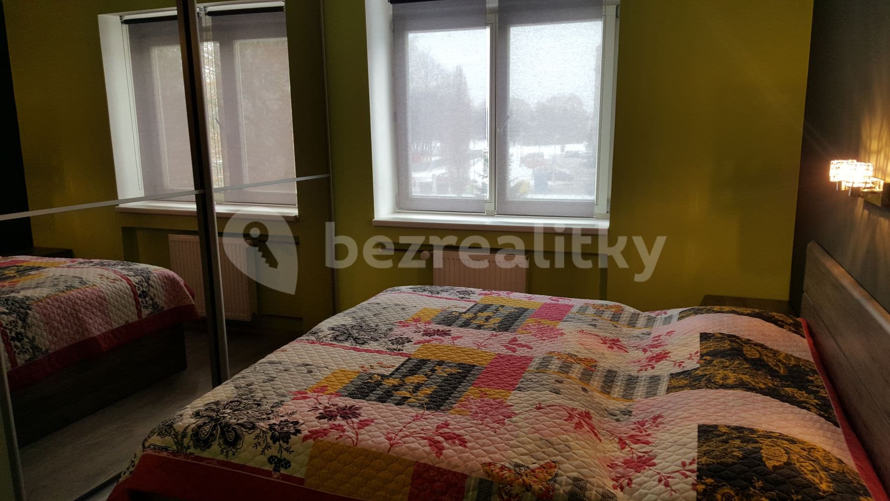 Pronájem bytu 3+1 75 m², Labská kotlina, Hradec Králové, Královéhradecký kraj Pronájem bytu 3+1 75 m², Labská kotlina, Hradec Králové, Královéhradecký kraj