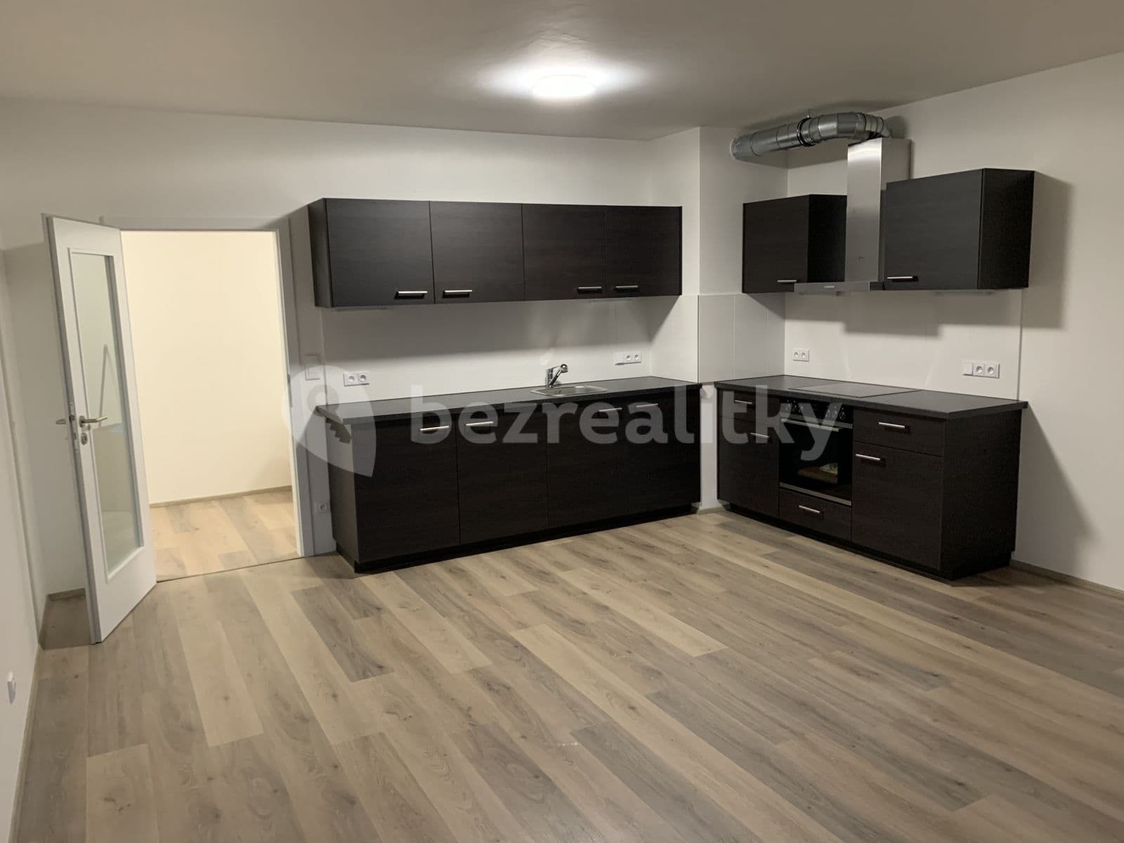 Pronájem bytu 2+kk 72 m², Dílenská, Plzeň, Plzeňský kraj Pronájem bytu 2+kk 72 m², Dílenská, Plzeň, Plzeňský kraj