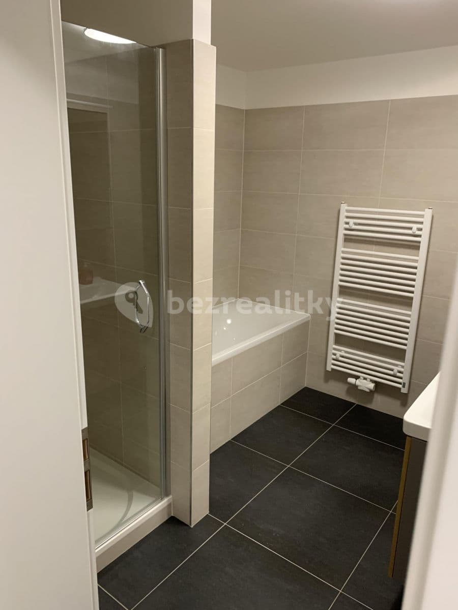 Pronájem bytu 2+kk 72 m², Dílenská, Plzeň, Plzeňský kraj Pronájem bytu 2+kk 72 m², Dílenská, Plzeň, Plzeňský kraj