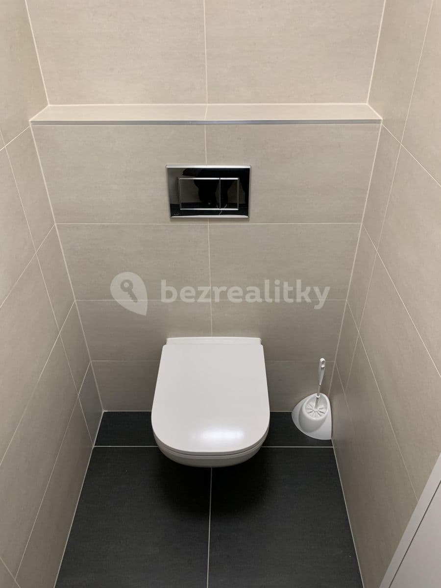 Pronájem bytu 2+kk 72 m², Dílenská, Plzeň, Plzeňský kraj Pronájem bytu 2+kk 72 m², Dílenská, Plzeň, Plzeňský kraj