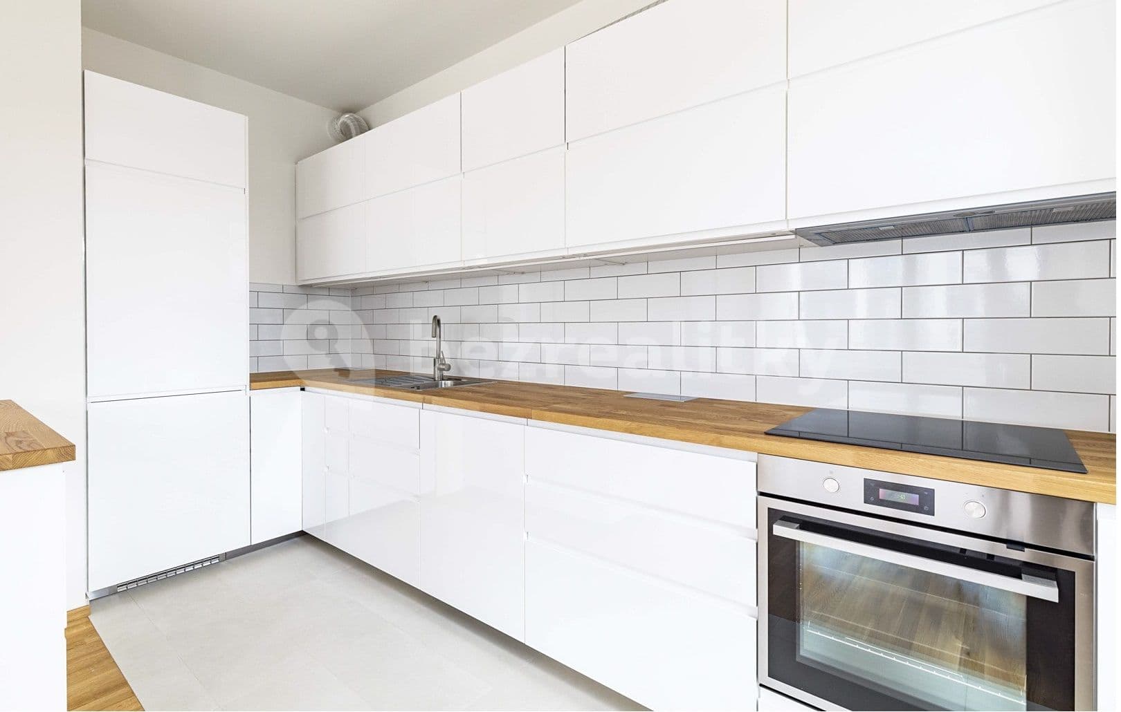 Pronájem bytu 4+kk 107 m², Walterovo náměstí, Praha, Praha Pronájem bytu 4+kk 107 m², Walterovo náměstí, Praha, Praha