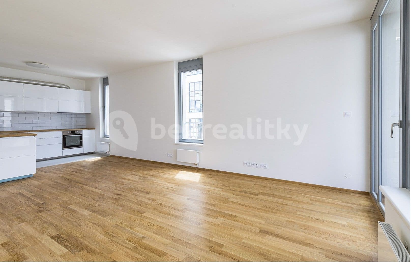 Pronájem bytu 4+kk 107 m², Walterovo náměstí, Praha, Praha Pronájem bytu 4+kk 107 m², Walterovo náměstí, Praha, Praha