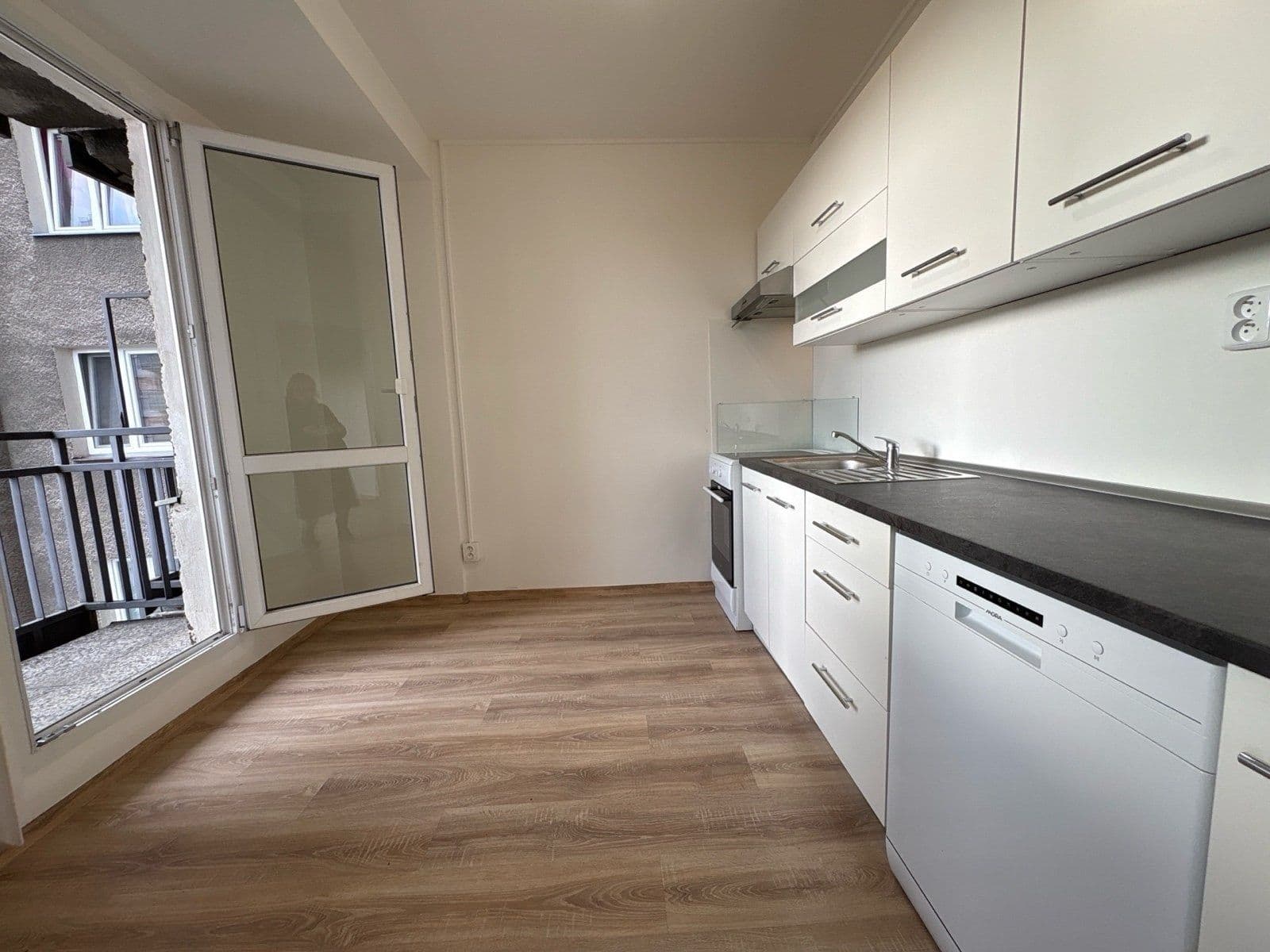 Pronájem bytu 2+1 61 m², Československé armády, Frýdek-Místek, Moravskoslezský kraj Pronájem bytu 2+1 61 m², Československé armády, Frýdek-Místek, Moravskoslezský kraj