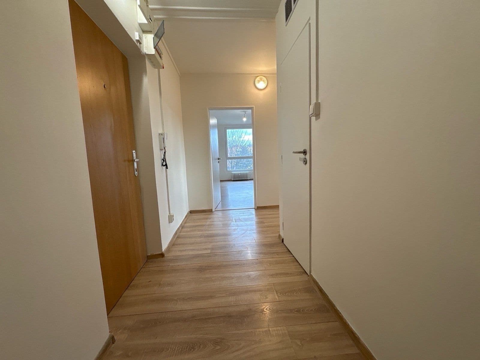 Pronájem bytu 2+1 61 m², Československé armády, Frýdek-Místek, Moravskoslezský kraj Pronájem bytu 2+1 61 m², Československé armády, Frýdek-Místek, Moravskoslezský kraj