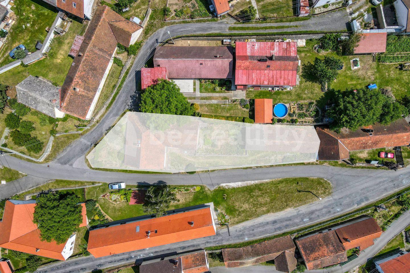 Prodej domu 180 m², pozemek 626 m², Břežany, Plzeňský kraj