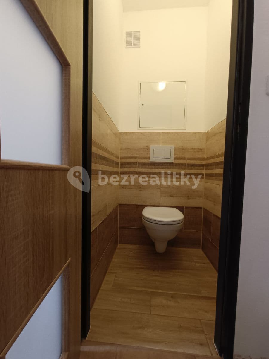Pronájem bytu 2+kk 43 m², Famfulíkova, Praha, Praha Pronájem bytu 2+kk 43 m², Famfulíkova, Praha, Praha