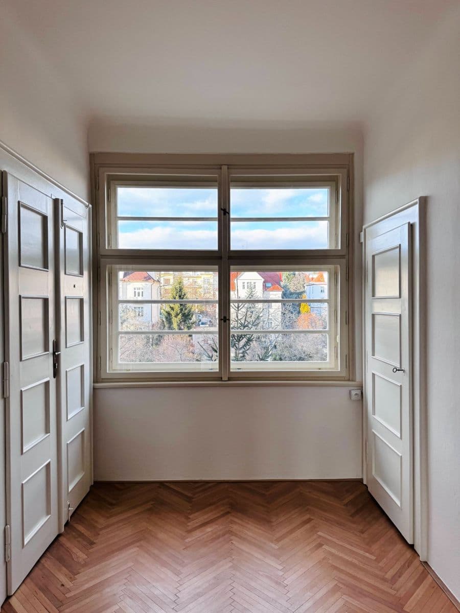 Pronájem bytu 2+1 76 m², Ruská, Praha, Praha Pronájem bytu 2+1 76 m², Ruská, Praha, Praha