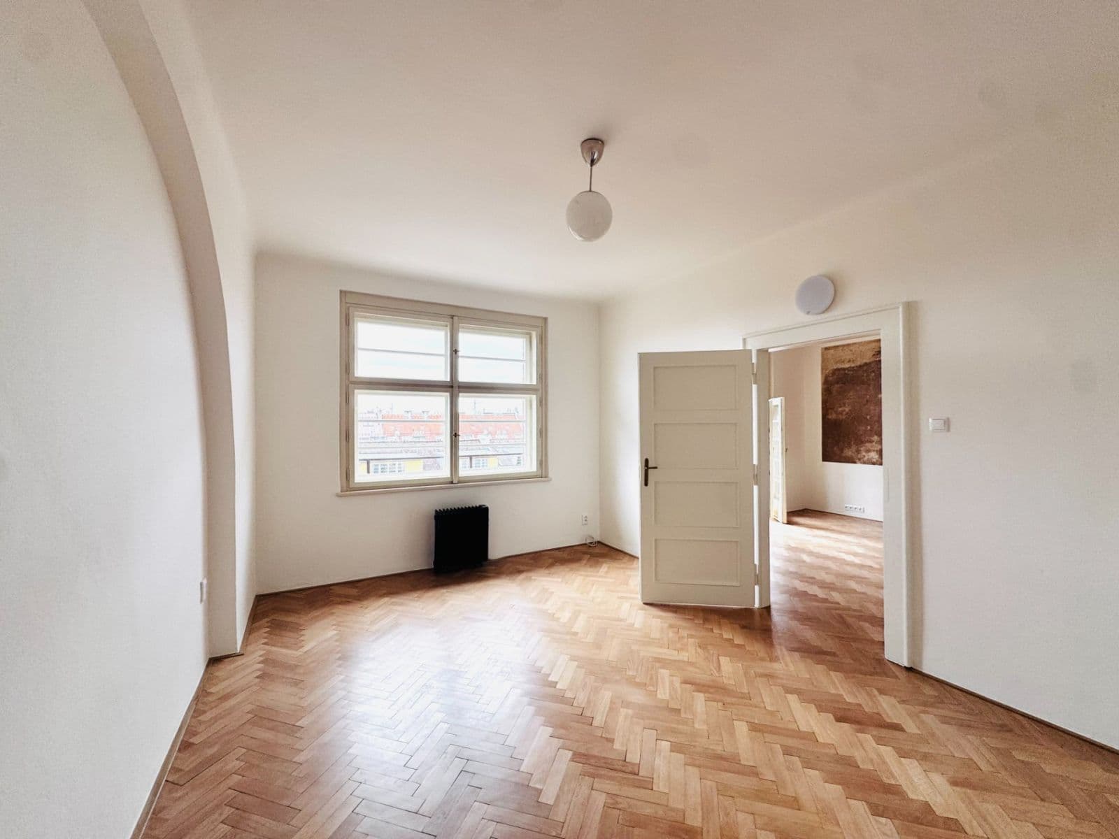 Pronájem bytu 2+1 76 m², Ruská, Praha, Praha Pronájem bytu 2+1 76 m², Ruská, Praha, Praha