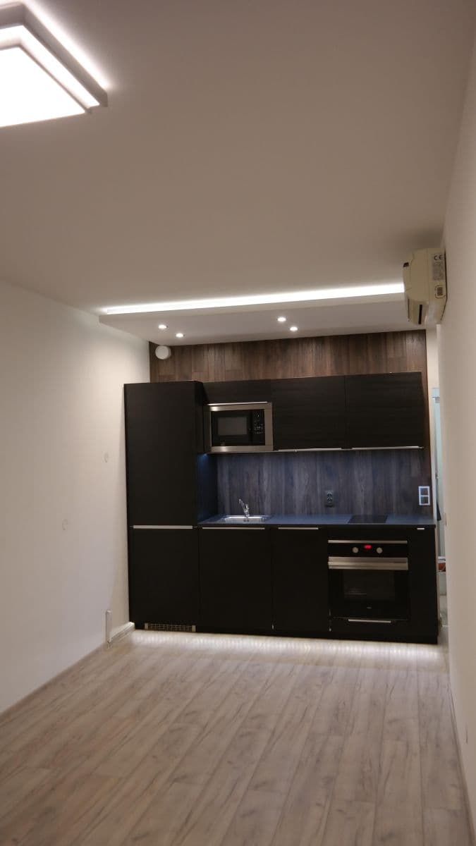 Pronájem bytu 2+kk 54 m², Chotěšovská, Praha, Praha Pronájem bytu 2+kk 54 m², Chotěšovská, Praha, Praha