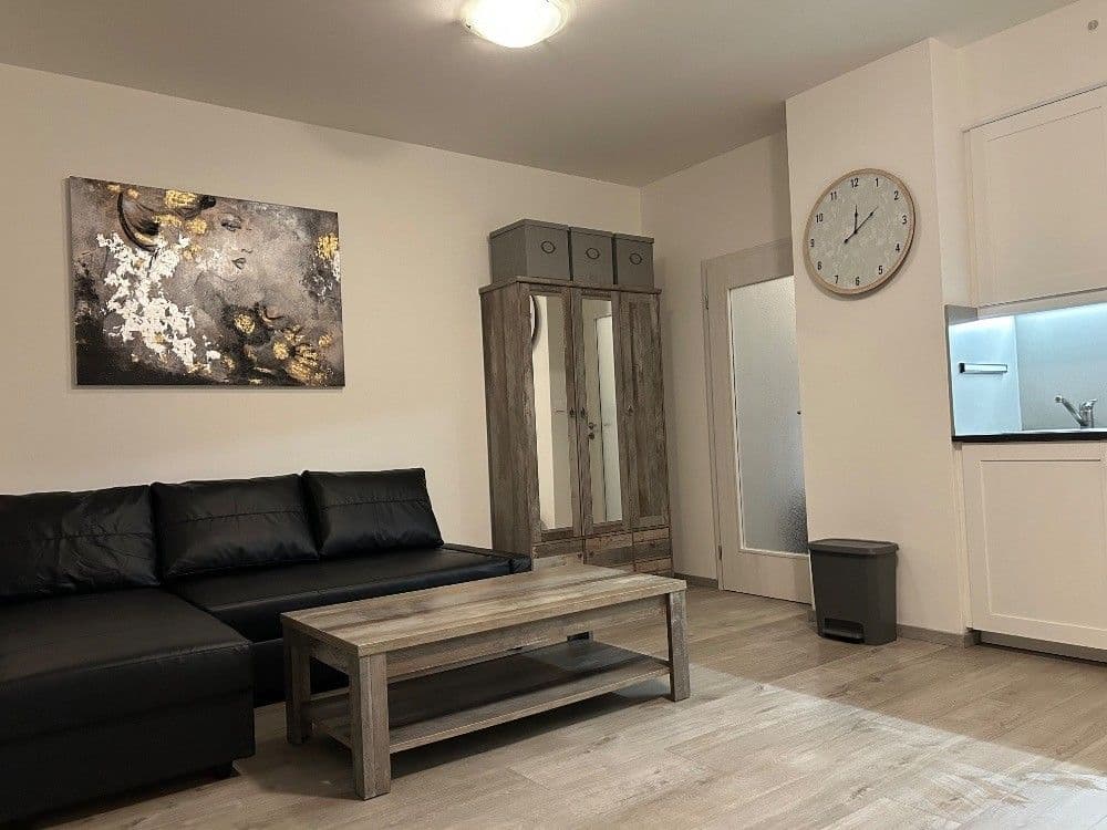 Pronájem bytu 1+kk 35 m², Cukrova, Praha, Praha Pronájem bytu 1+kk 35 m², Cukrova, Praha, Praha