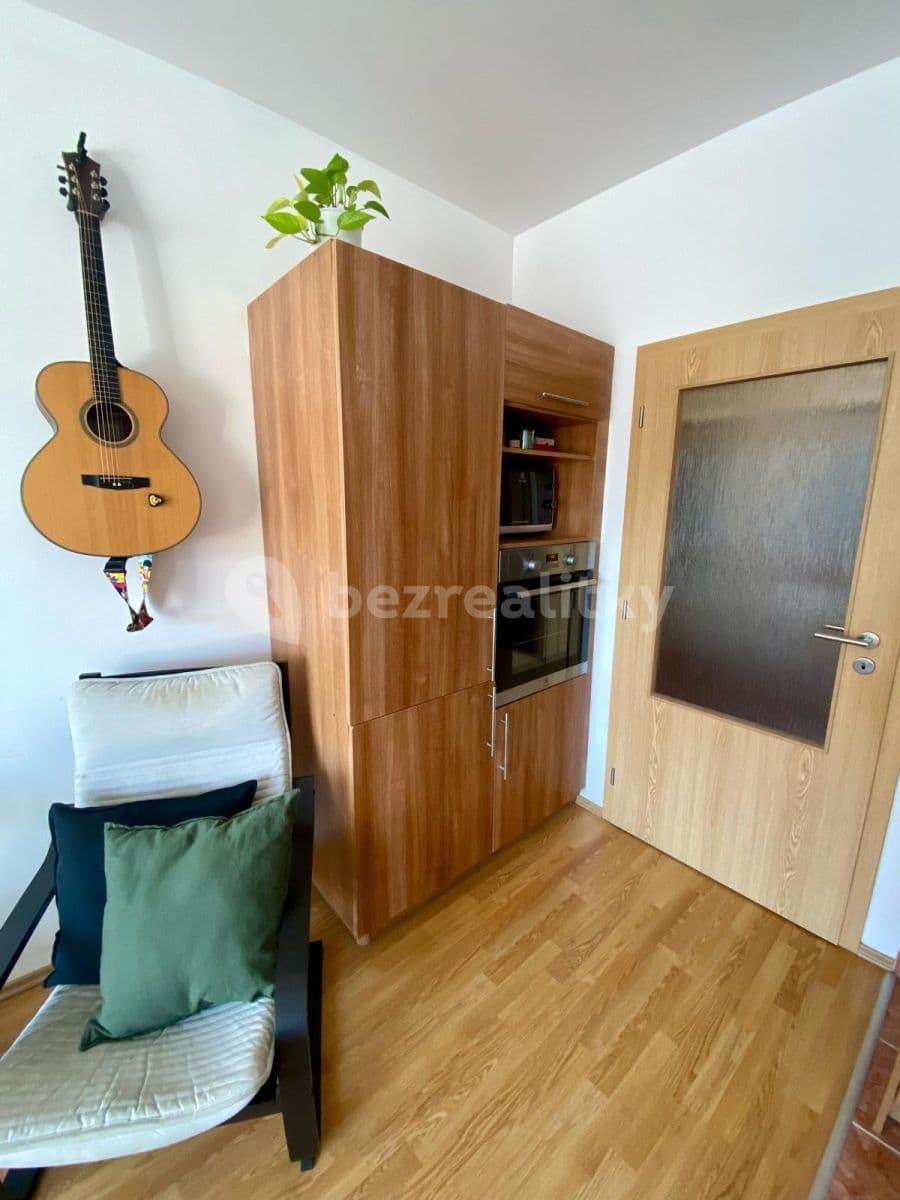 Pronájem bytu 1+kk 31 m², Blšanecká, Praha, Praha