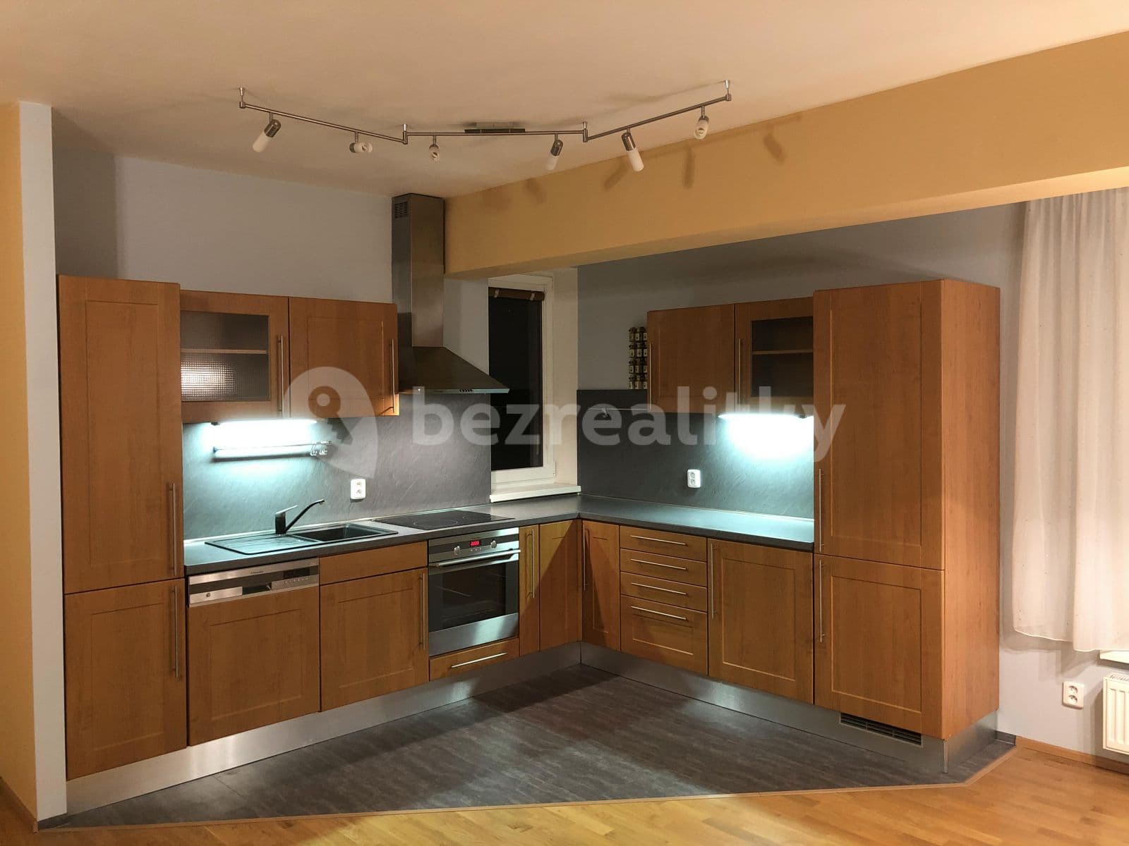 Pronájem bytu 3+kk 88 m², U Ježíška, Plzeň, Plzeňský kraj Pronájem bytu 3+kk 88 m², U Ježíška, Plzeň, Plzeňský kraj