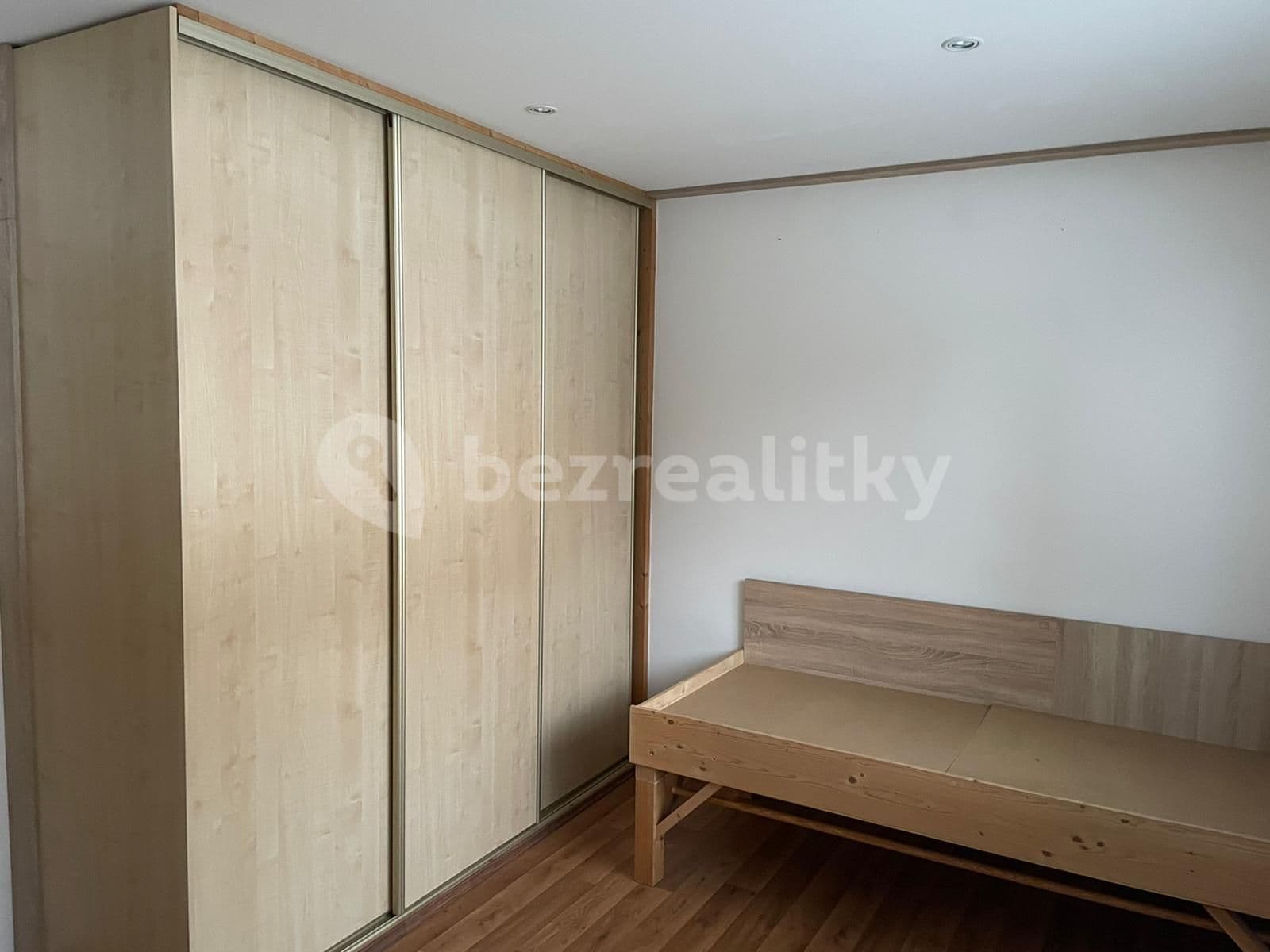Pronájem bytu 3+1 75 m², Vlnařská, Liberec, Liberecký kraj Pronájem bytu 3+1 75 m², Vlnařská, Liberec, Liberecký kraj