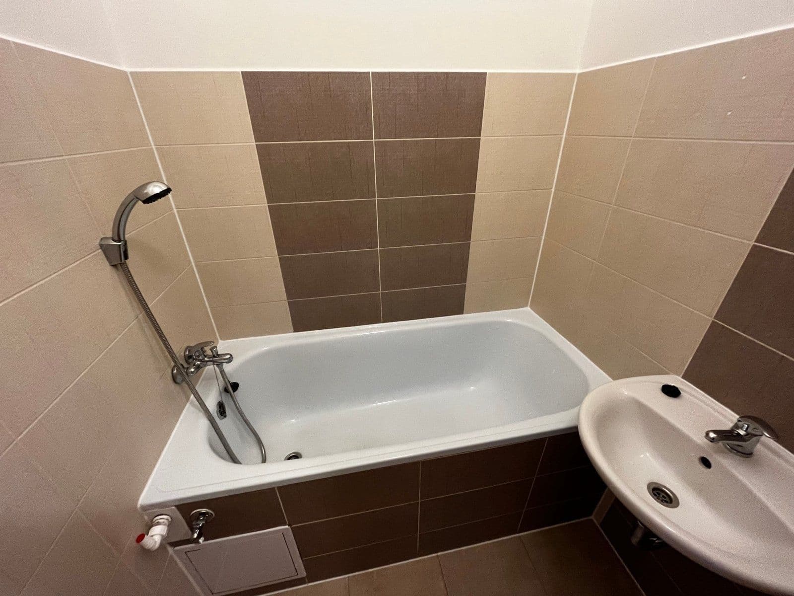 Pronájem bytu 2+1 52 m², Ruská, Karviná, Moravskoslezský kraj Pronájem bytu 2+1 52 m², Ruská, Karviná, Moravskoslezský kraj