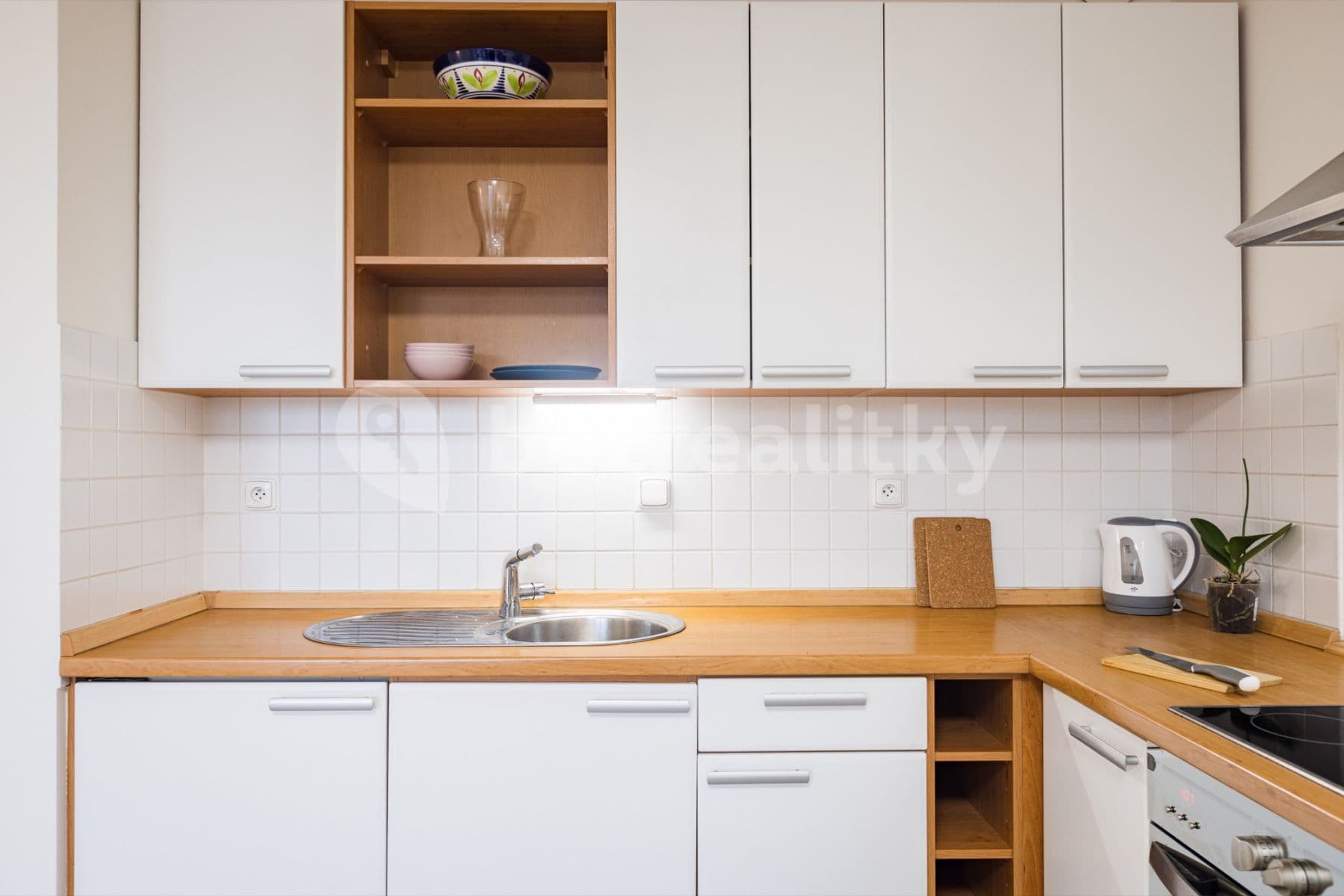 Pronájem bytu 1+kk 30 m², Kališnická, Praha, Praha Pronájem bytu 1+kk 30 m², Kališnická, Praha, Praha