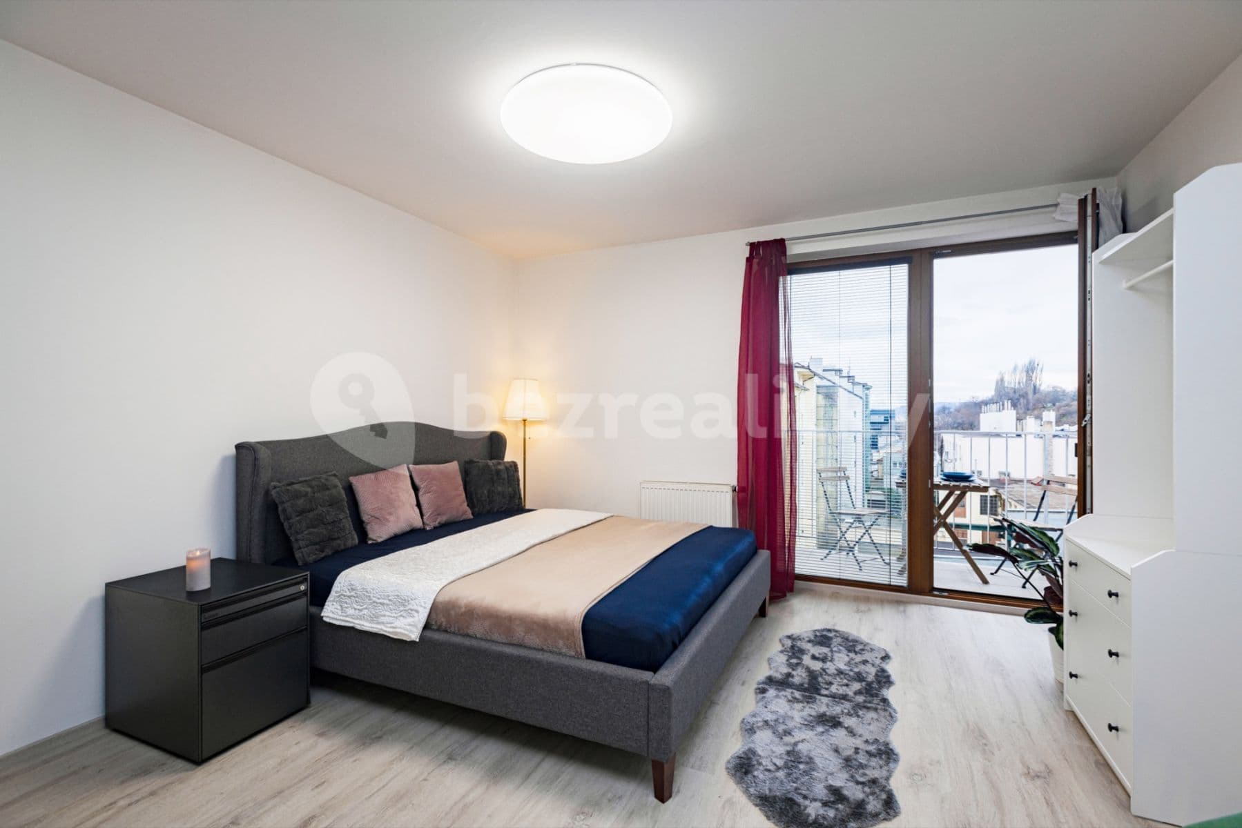 Pronájem bytu 1+kk 30 m², Kališnická, Praha, Praha Pronájem bytu 1+kk 30 m², Kališnická, Praha, Praha