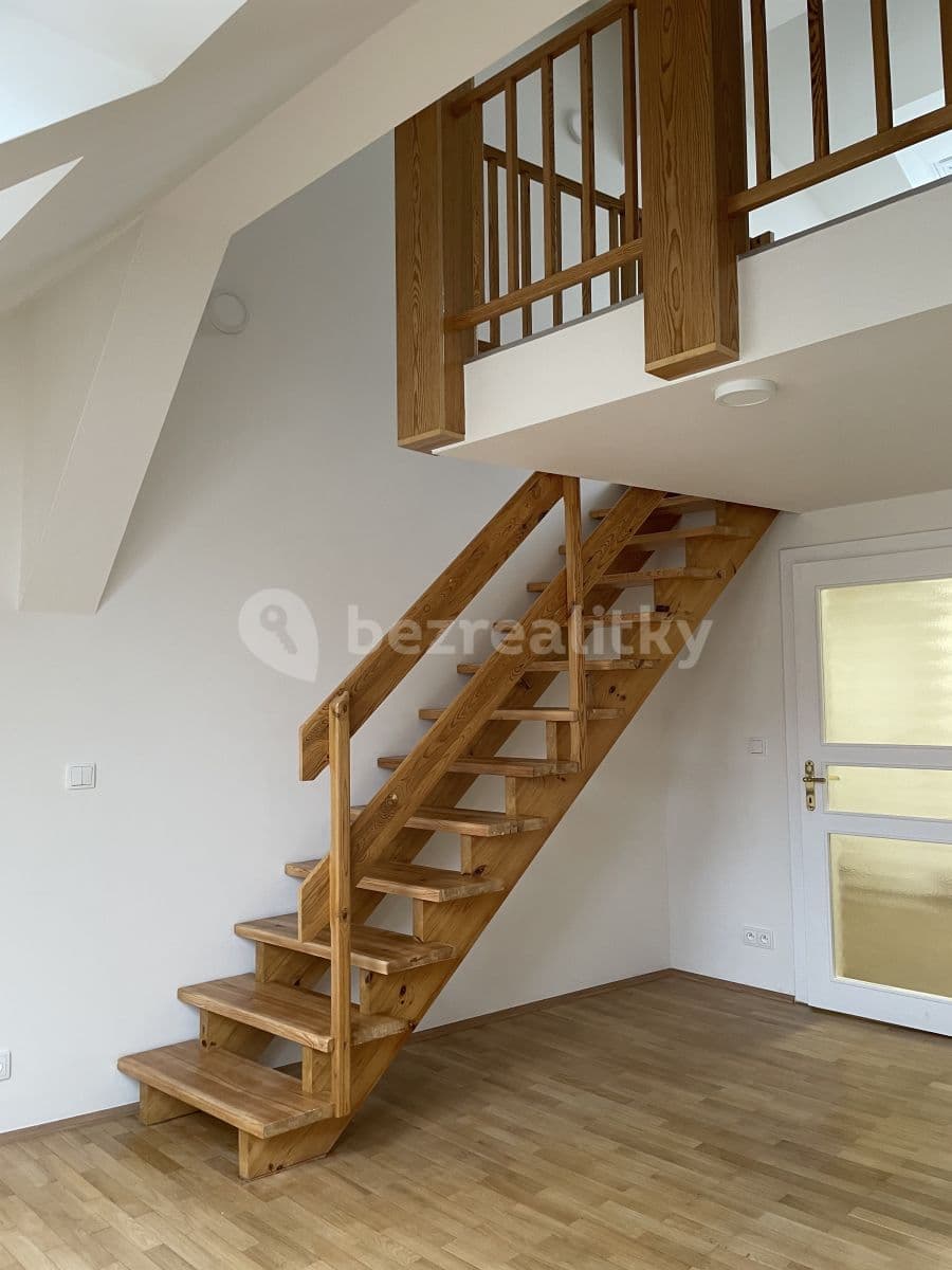 Pronájem bytu 3+1 90 m², Norská, Praha, Praha Pronájem bytu 3+1 90 m², Norská, Praha, Praha