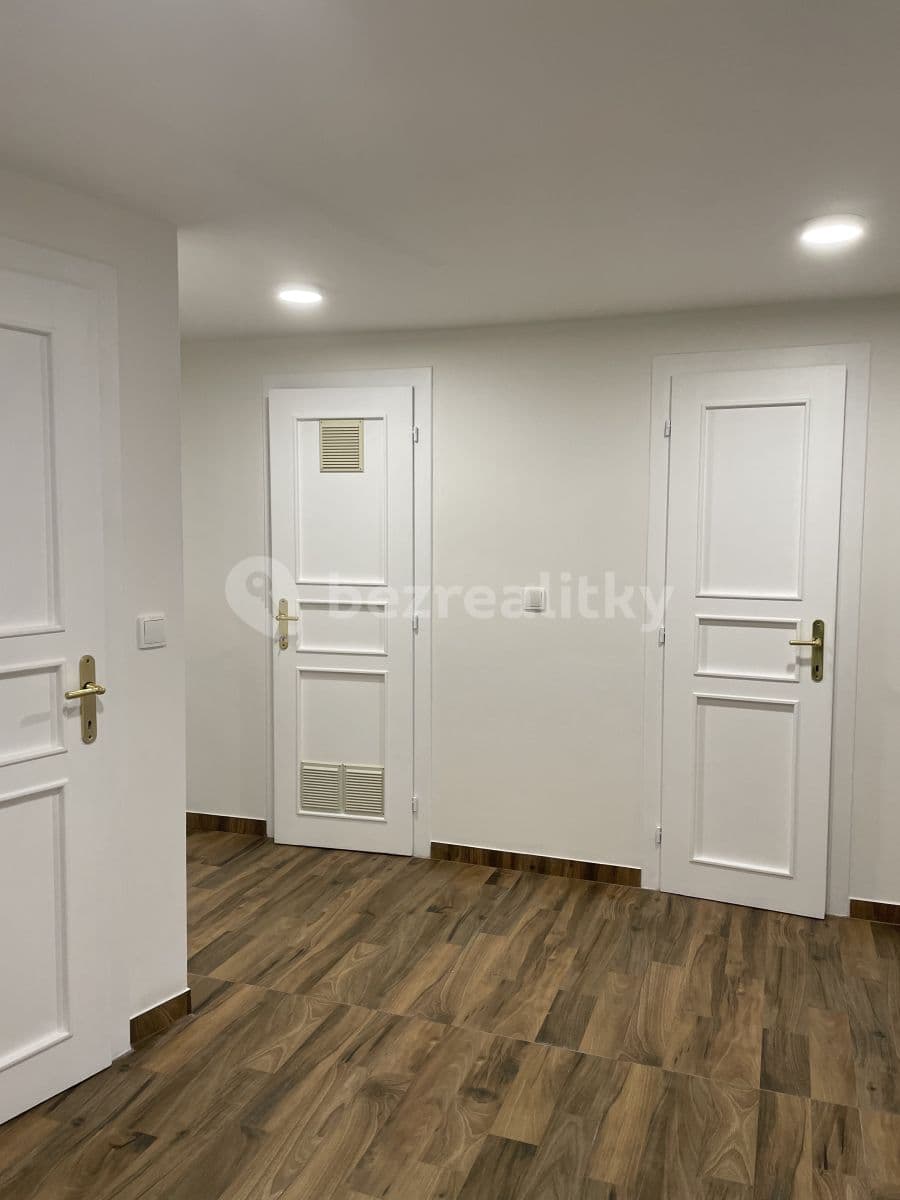 Pronájem bytu 3+1 90 m², Norská, Praha, Praha Pronájem bytu 3+1 90 m², Norská, Praha, Praha