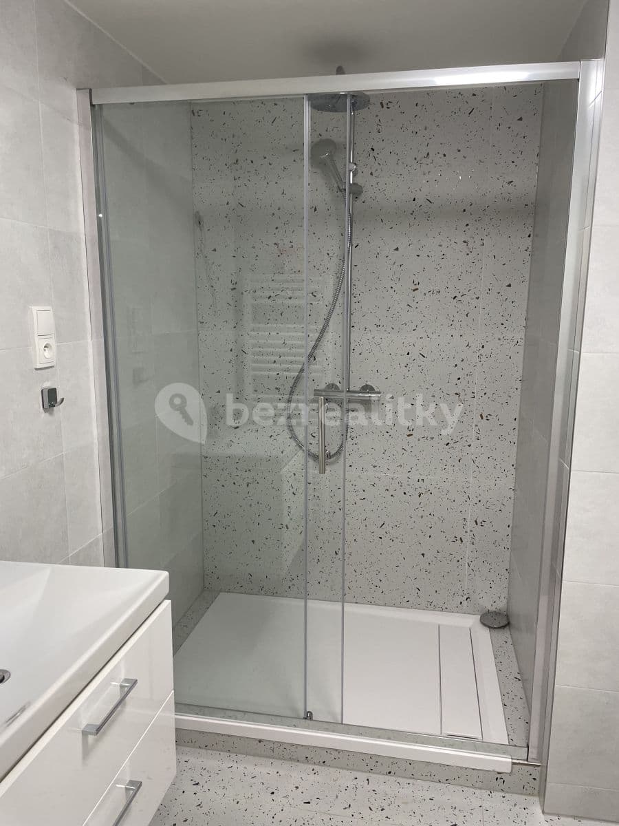 Pronájem bytu 3+1 90 m², Norská, Praha, Praha Pronájem bytu 3+1 90 m², Norská, Praha, Praha