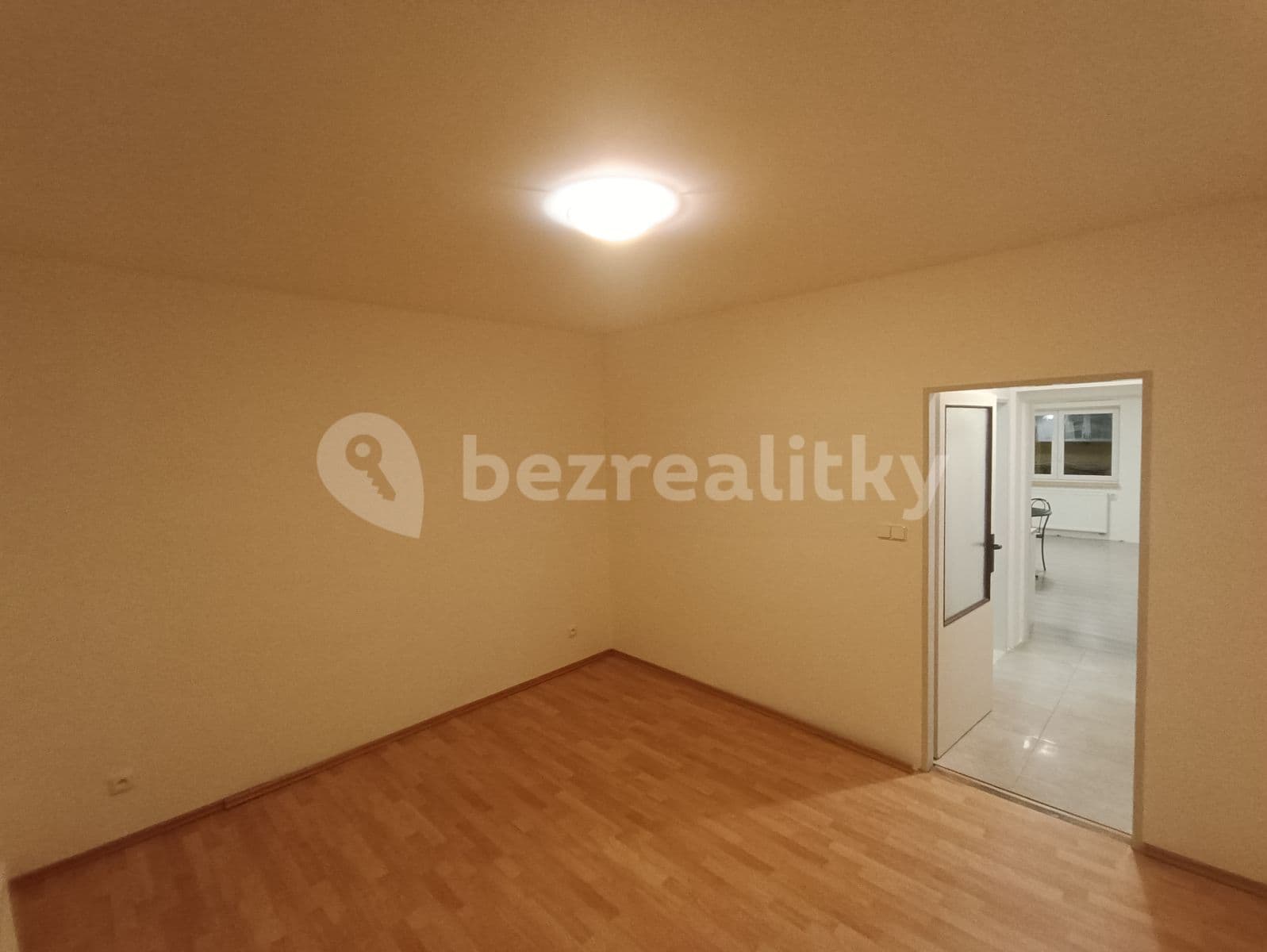 Pronájem bytu 2+kk 65 m², Révová, Plzeň, Plzeňský kraj Pronájem bytu 2+kk 65 m², Révová, Plzeň, Plzeňský kraj