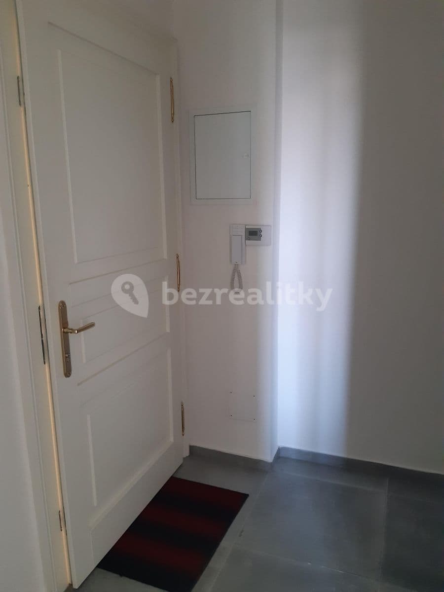 Pronájem bytu 2+kk 45 m², Lyčkovo náměstí, Praha, Praha Pronájem bytu 2+kk 45 m², Lyčkovo náměstí, Praha, Praha