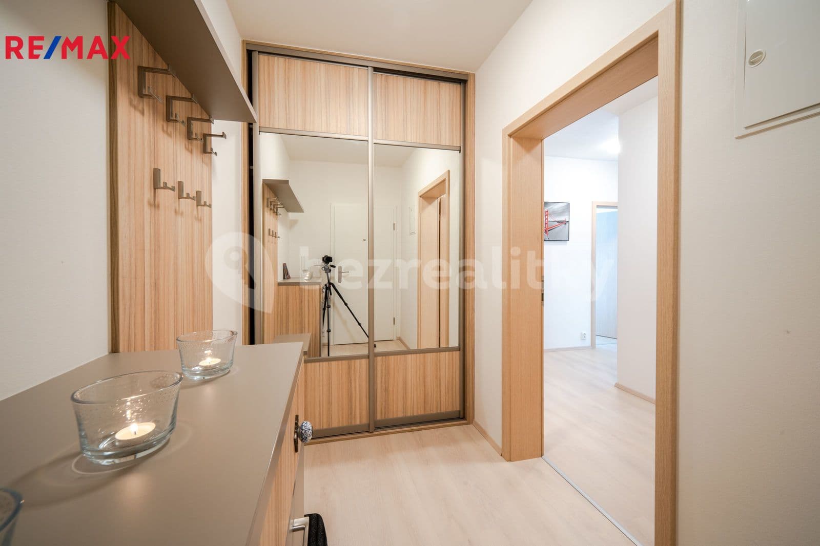 Pronájem bytu 2+kk 76 m², Na Návsi, Zbuzany, Středočeský kraj Pronájem bytu 2+kk 76 m², Na Návsi, Zbuzany, Středočeský kraj