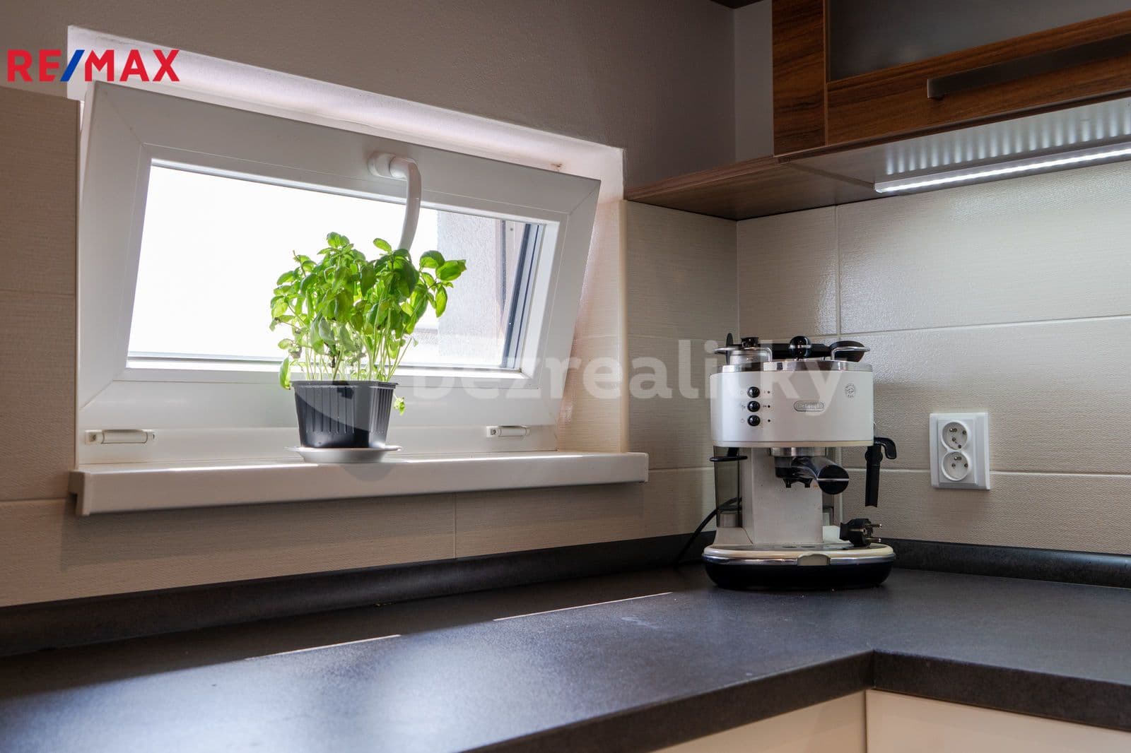 Pronájem bytu 2+kk 76 m², Na Návsi, Zbuzany, Středočeský kraj Pronájem bytu 2+kk 76 m², Na Návsi, Zbuzany, Středočeský kraj