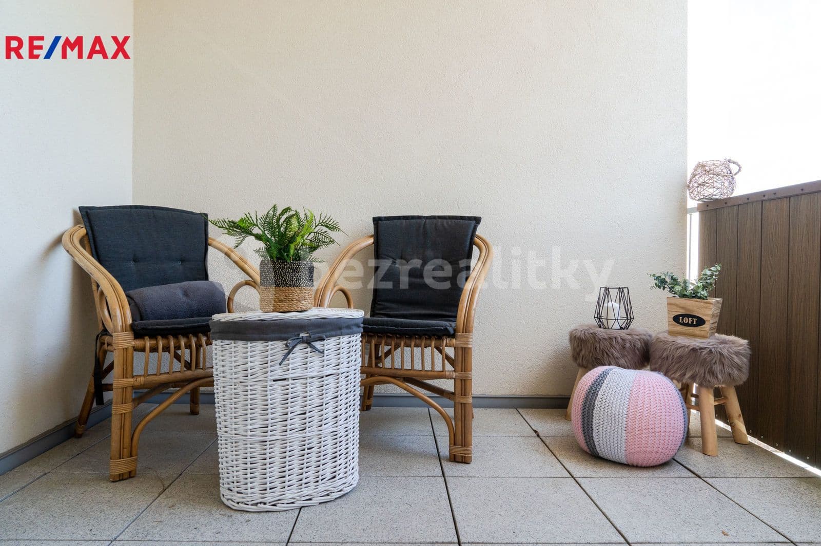 Pronájem bytu 2+kk 76 m², Na Návsi, Zbuzany, Středočeský kraj Pronájem bytu 2+kk 76 m², Na Návsi, Zbuzany, Středočeský kraj