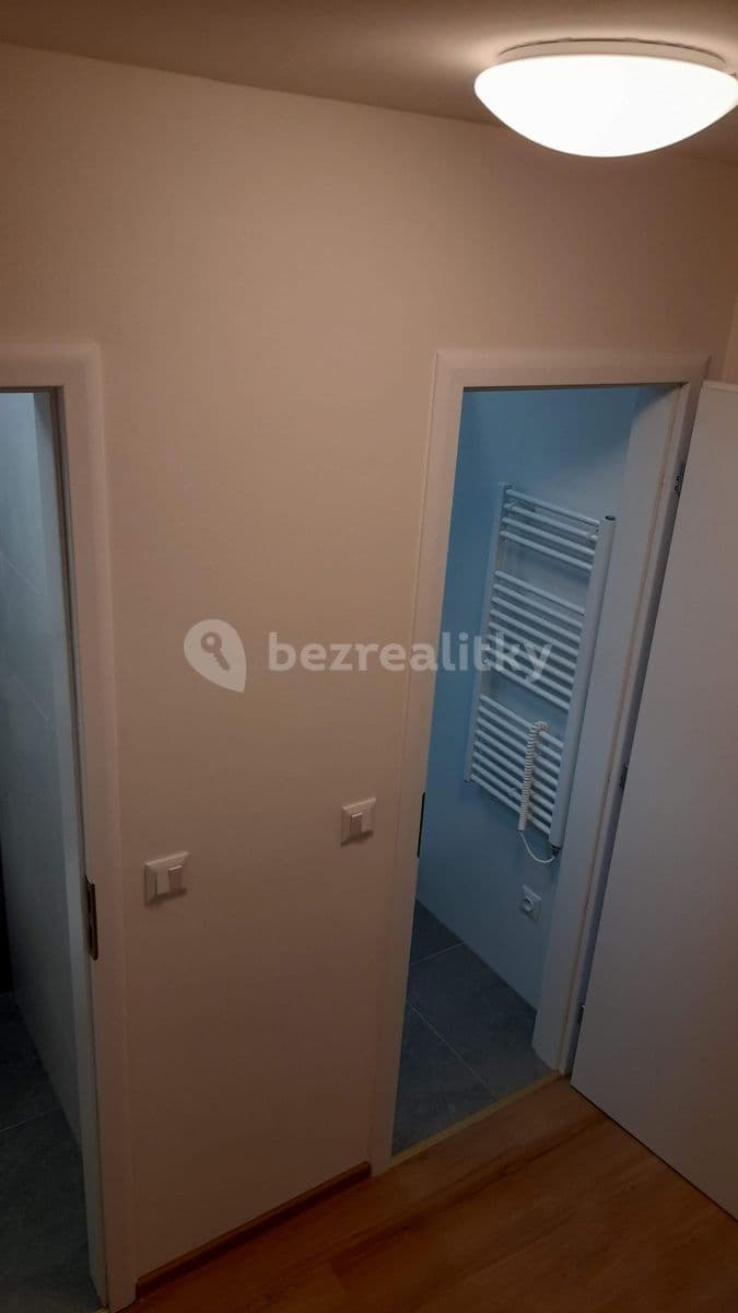 Pronájem bytu 1+kk 33 m², Vondroušova, Praha, Praha Pronájem bytu 1+kk 33 m², Vondroušova, Praha, Praha