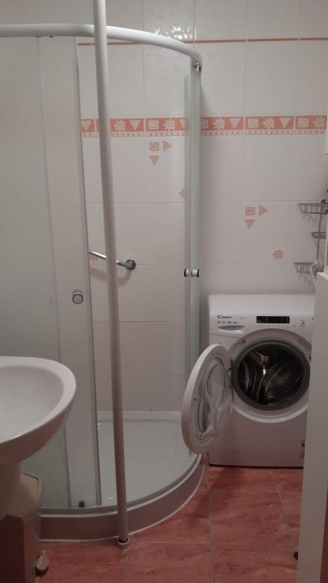 Pronájem bytu 1+1 43 m², Olštýnská, Praha, Praha Pronájem bytu 1+1 43 m², Olštýnská, Praha, Praha