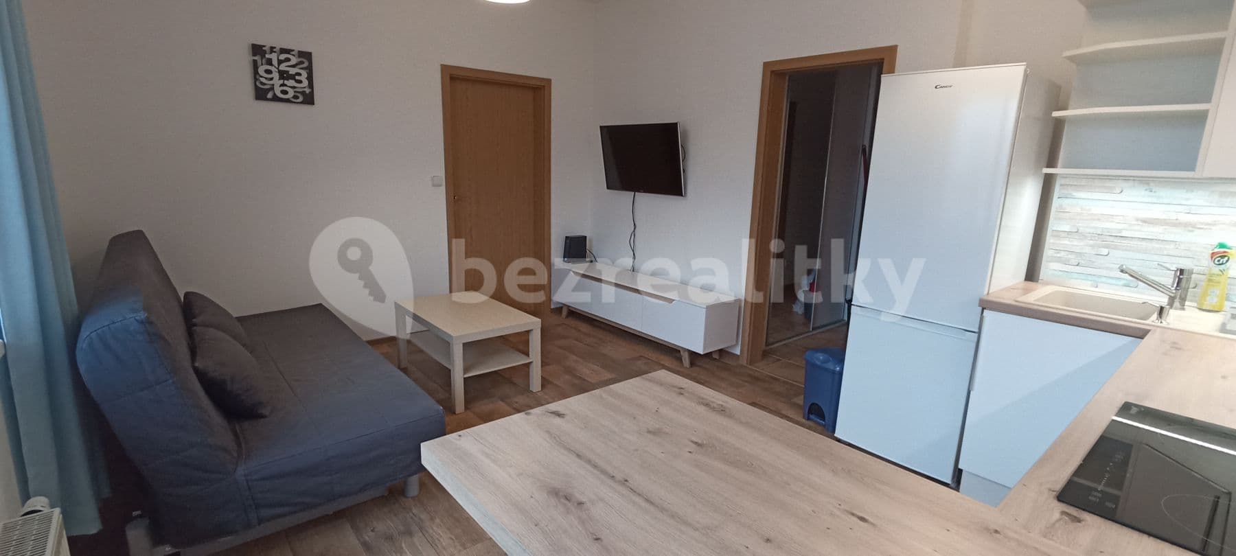 Pronájem bytu 2+kk 41 m², Pod Zahrady, Přezletice, Středočeský kraj Pronájem bytu 2+kk 41 m², Pod Zahrady, Přezletice, Středočeský kraj