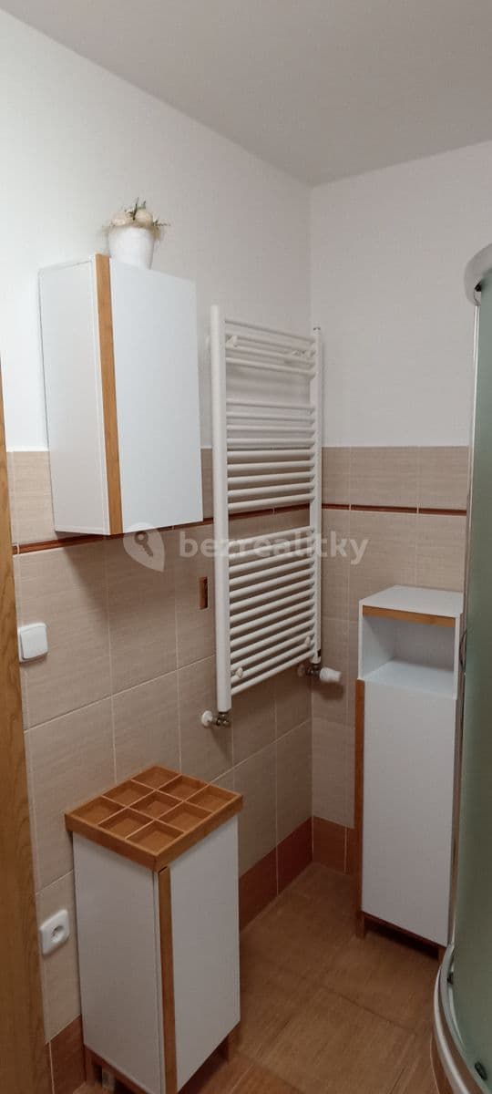 Pronájem bytu 2+kk 41 m², Pod Zahrady, Přezletice, Středočeský kraj Pronájem bytu 2+kk 41 m², Pod Zahrady, Přezletice, Středočeský kraj