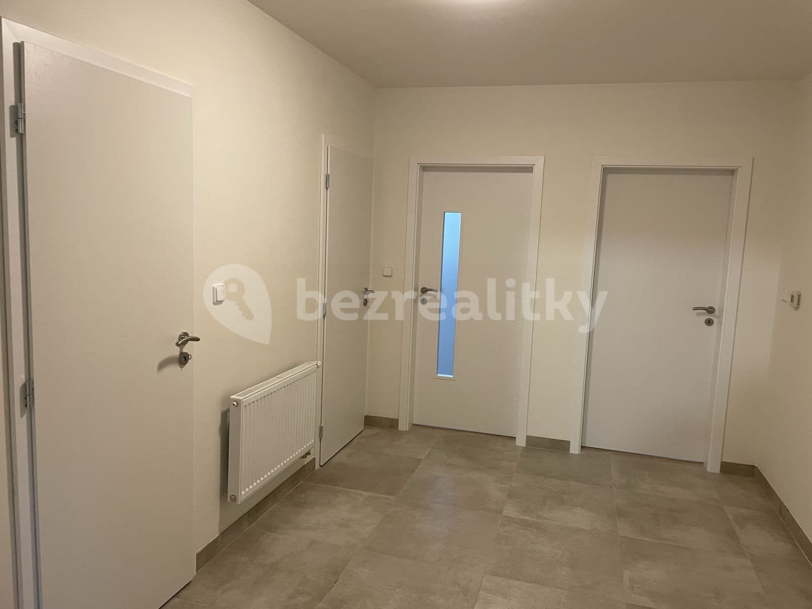 Pronájem bytu 2+kk 61 m², Chržínská, Velvary, Středočeský kraj Pronájem bytu 2+kk 61 m², Chržínská, Velvary, Středočeský kraj