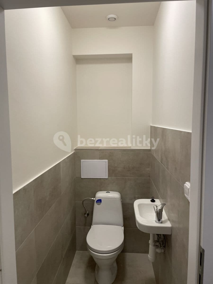 Pronájem bytu 2+kk 61 m², Chržínská, Velvary, Středočeský kraj Pronájem bytu 2+kk 61 m², Chržínská, Velvary, Středočeský kraj