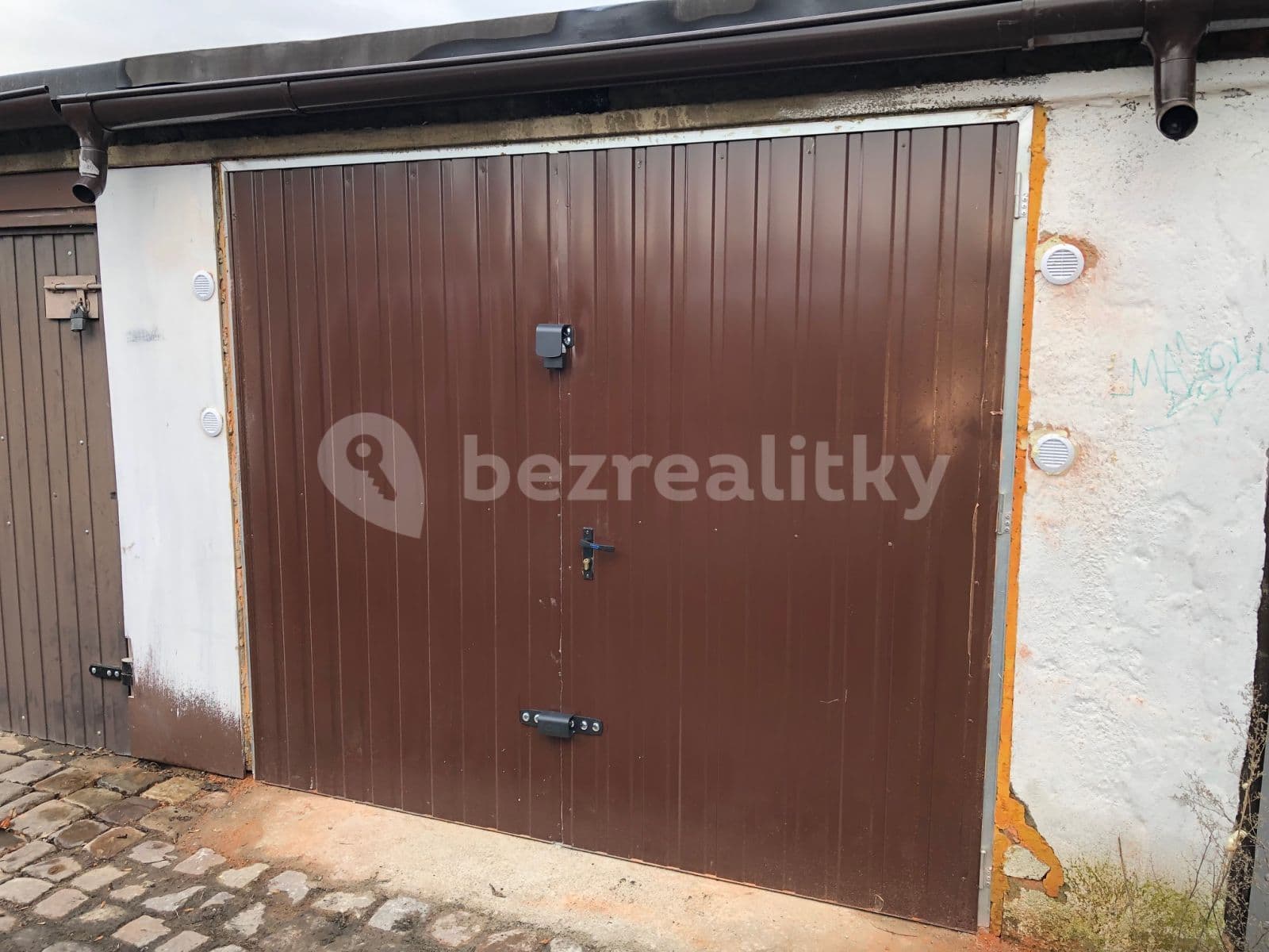 Pronájem garáže 16 m², Novobohdalecká, Praha, Praha Pronájem garáže 16 m², Novobohdalecká, Praha, Praha