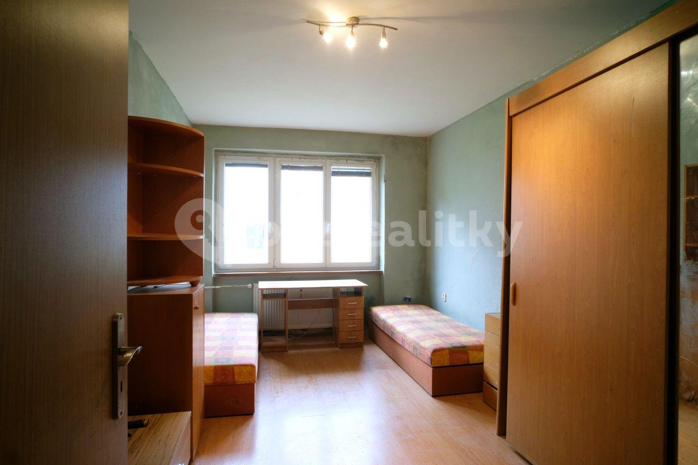 Prodej bytu 3+1 65 m², Bukovany, Karlovarský kraj
