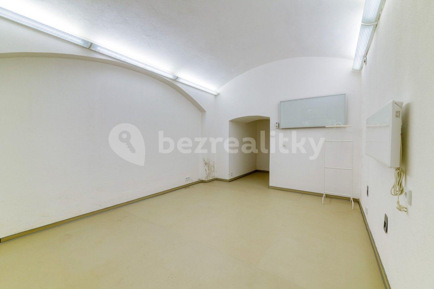 Prodej kanceláře 702 m², Vlastislavova, Praha, Praha