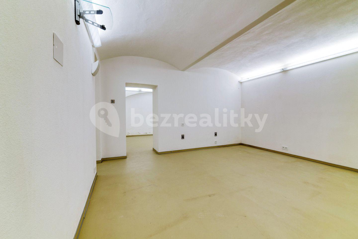 Prodej kanceláře 702 m², Vlastislavova, Praha, Praha