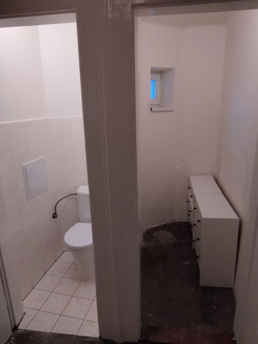 Pronájem bytu 1+1 40 m², U Pekáren, Praha, Praha Pronájem bytu 1+1 40 m², U Pekáren, Praha, Praha